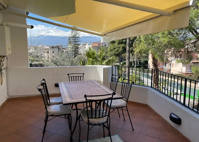 John Sea Apartment *