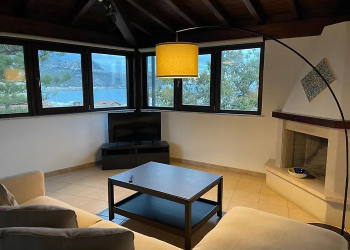 John Sea * Giardini Naxos